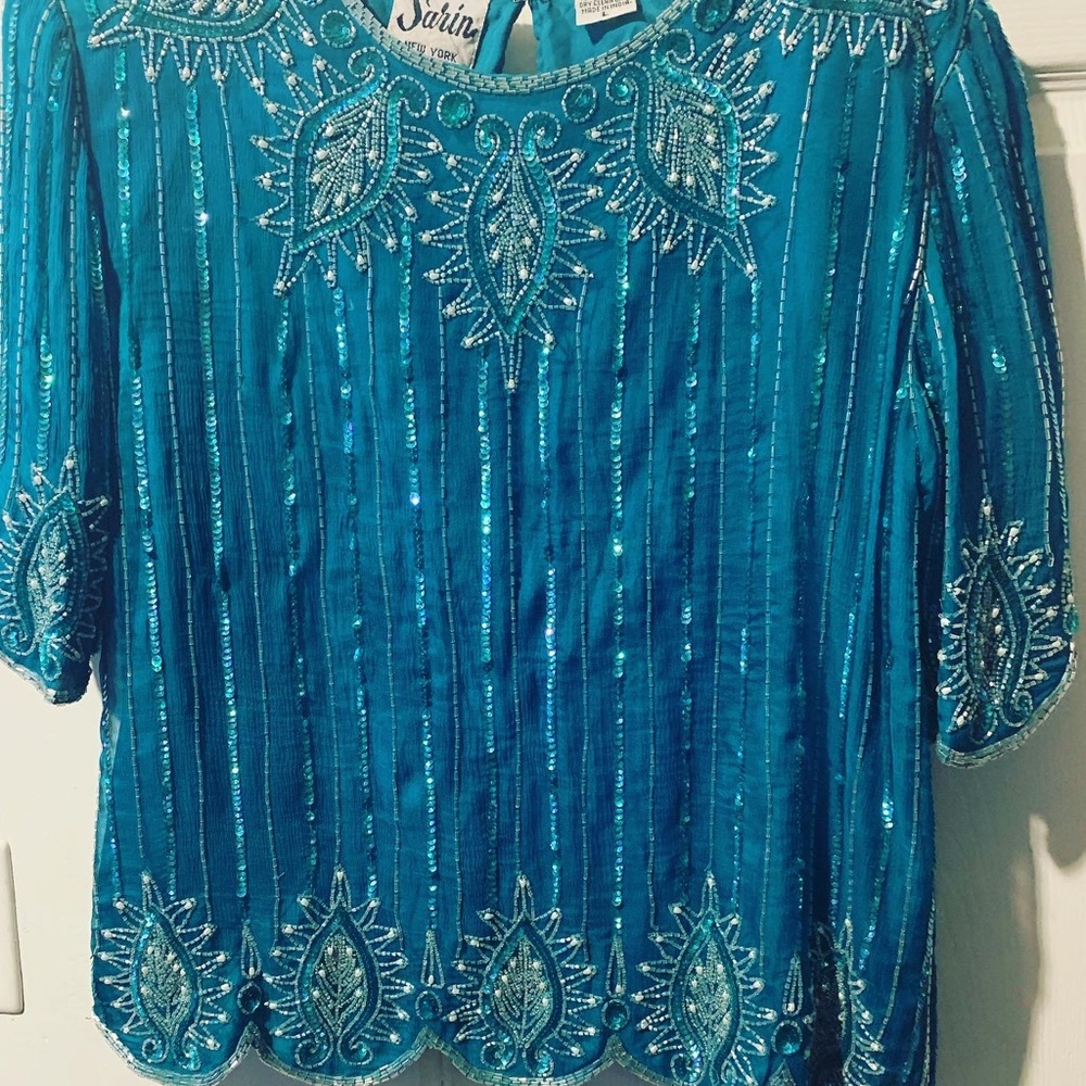 Women’s vintage embroidered sequins/beaded blouse!